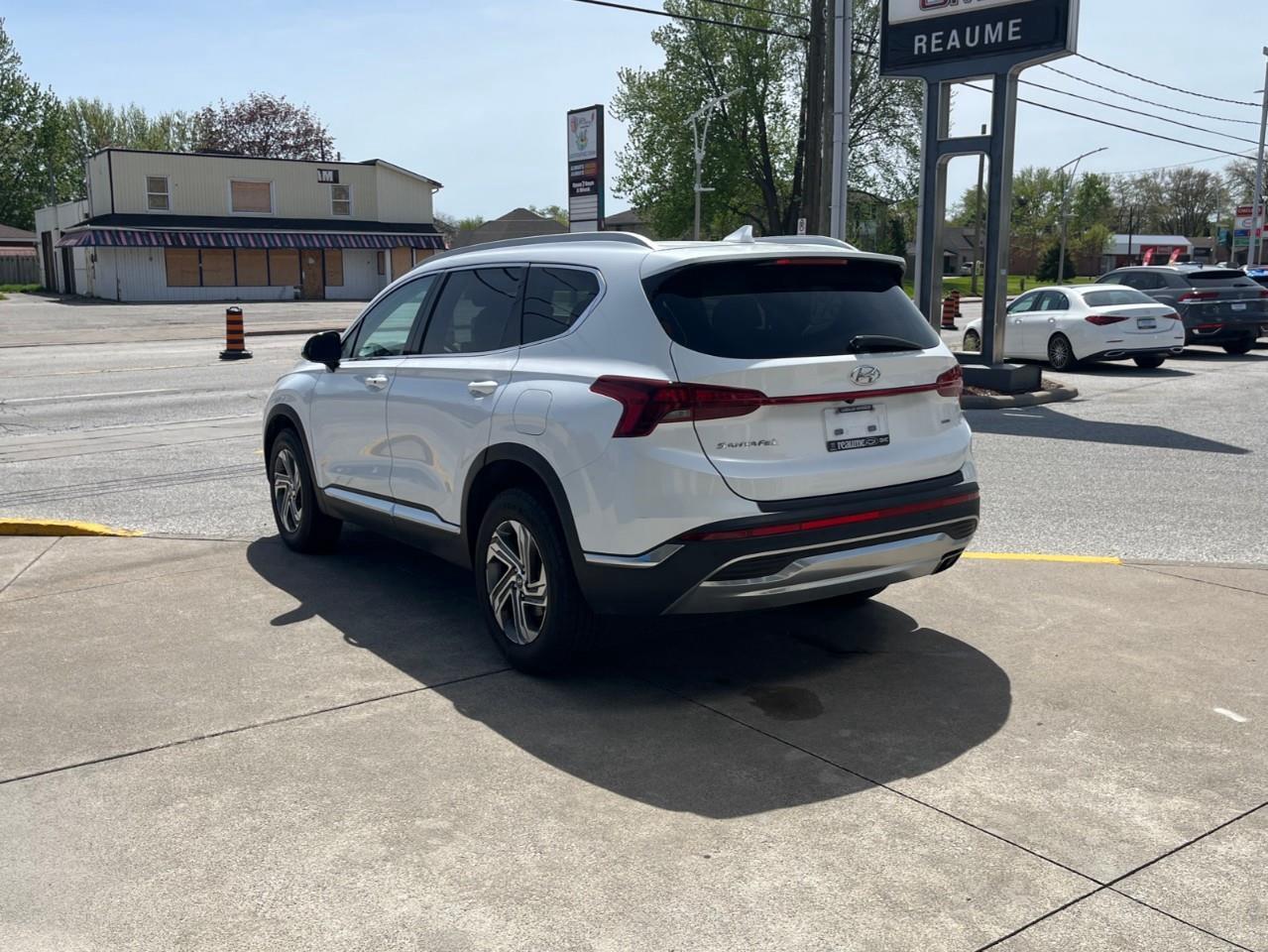 2021 Hyundai Santa Fe PREFERRED LOCAL TRADE Photo