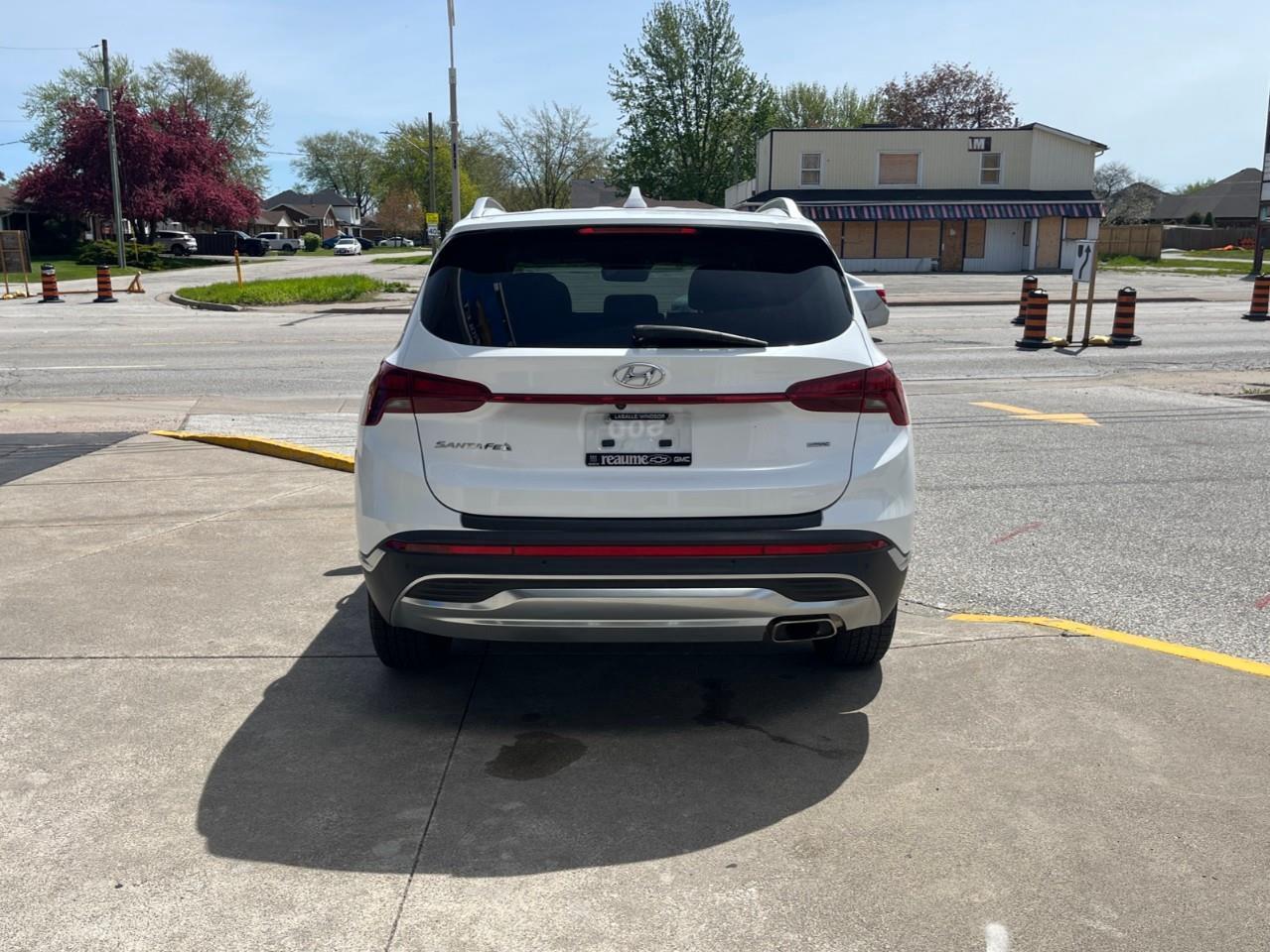 2021 Hyundai Santa Fe PREFERRED LOCAL TRADE Photo