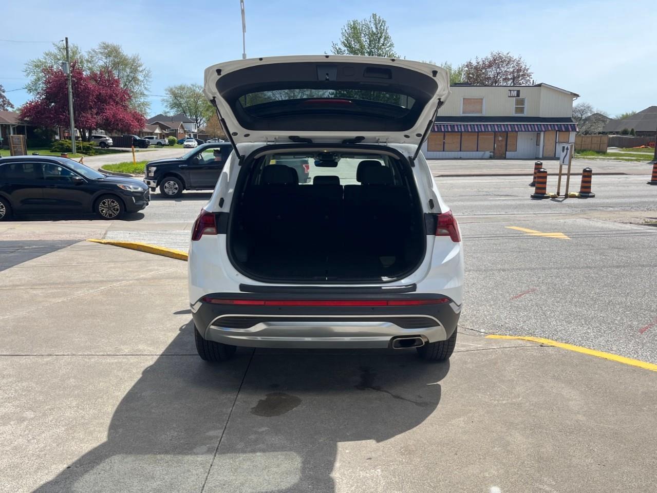 2021 Hyundai Santa Fe PREFERRED LOCAL TRADE Photo