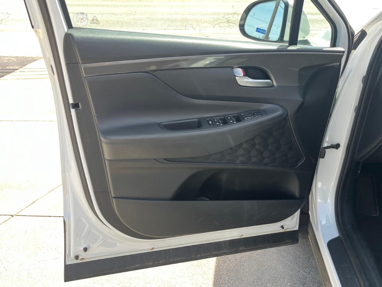 2021 Hyundai Santa Fe PREFERRED LOCAL TRADE Photo