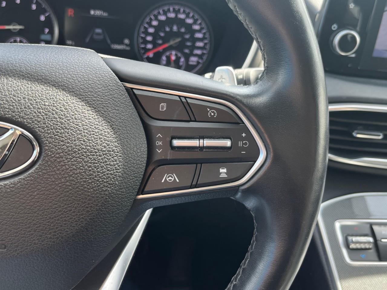 2021 Hyundai Santa Fe PREFERRED LOCAL TRADE Photo