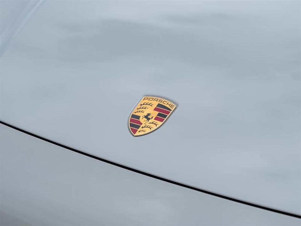 2023 Porsche Cayenne Platinum Edition AWD Premium Pkg Plus Adaptive Cru Photo