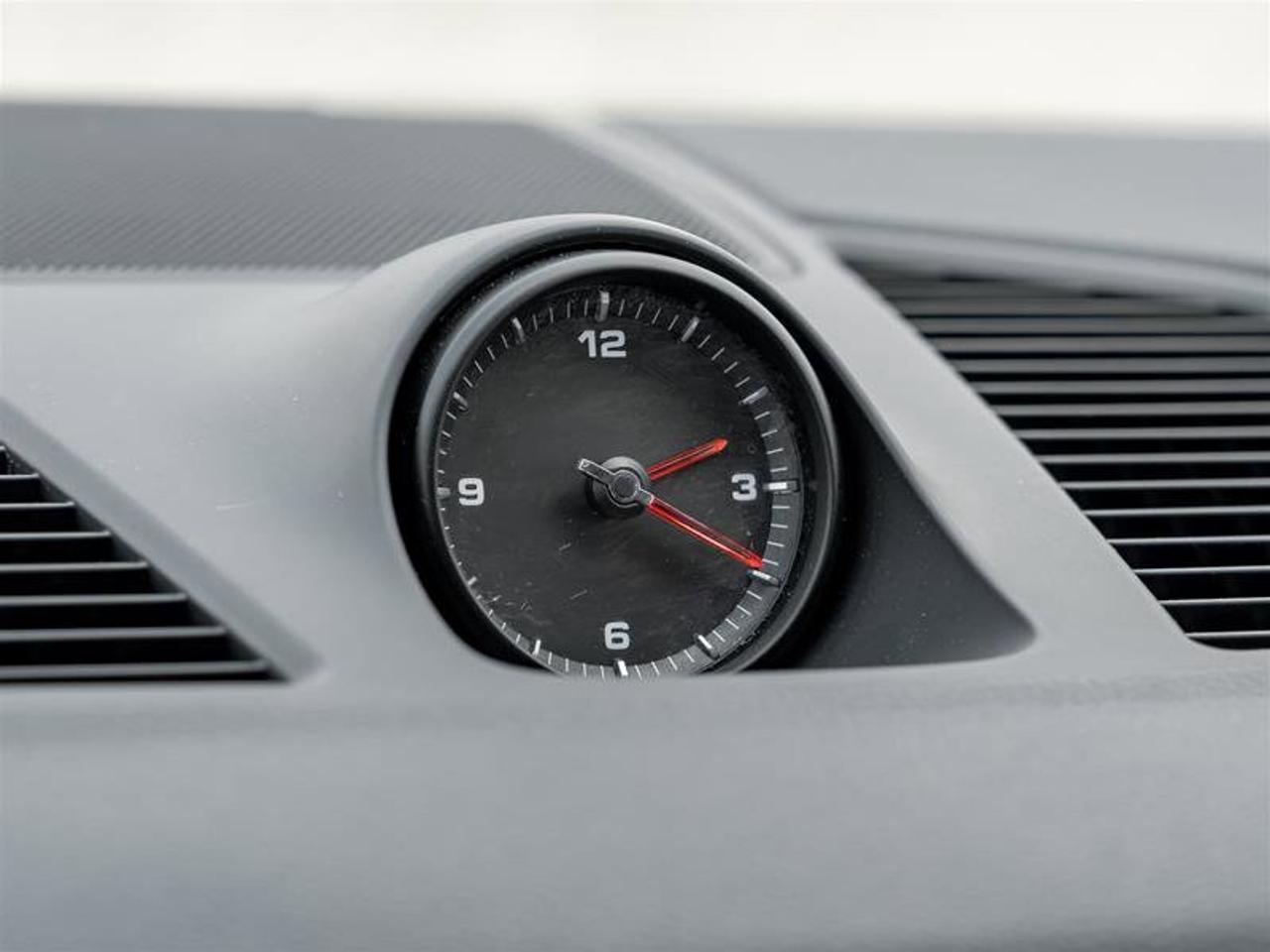 2023 Porsche Cayenne Platinum Edition AWD Premium Pkg Plus Adaptive Cru Photo