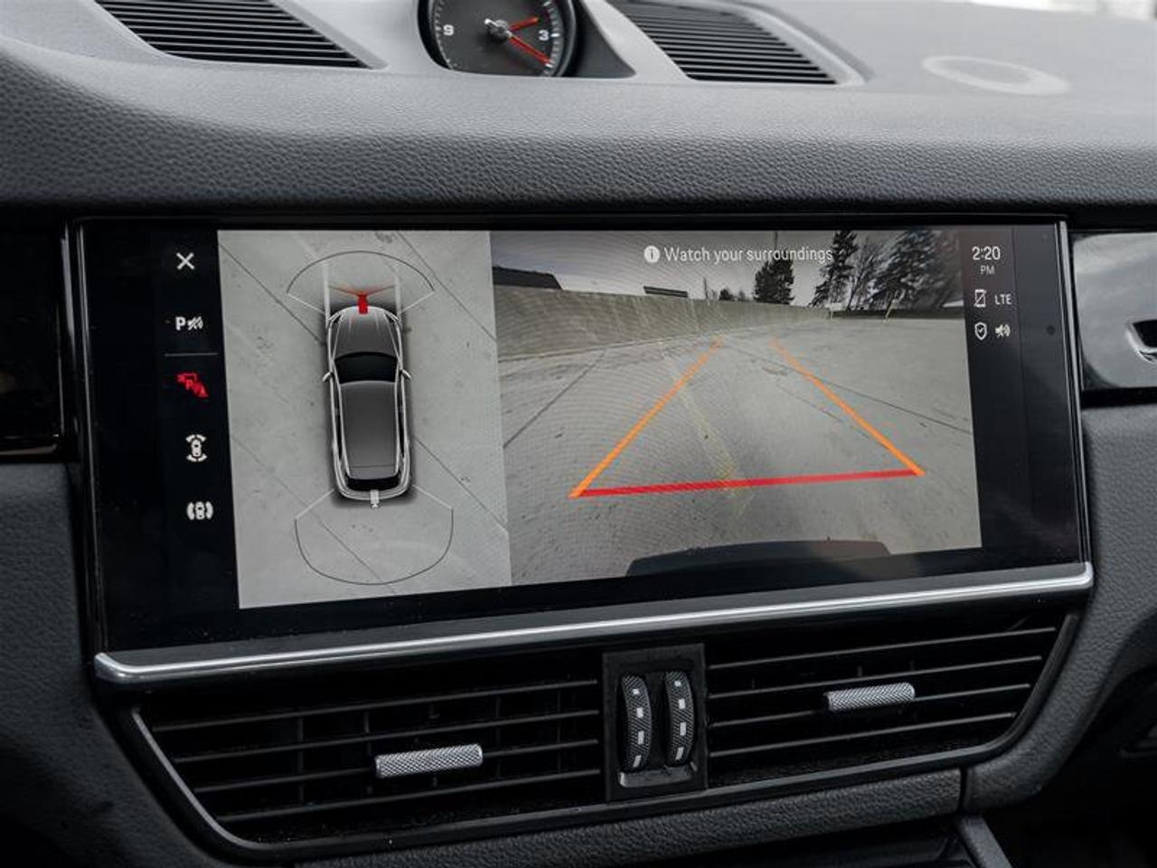 2023 Porsche Cayenne Platinum Edition AWD Premium Pkg Plus Adaptive Cru Photo