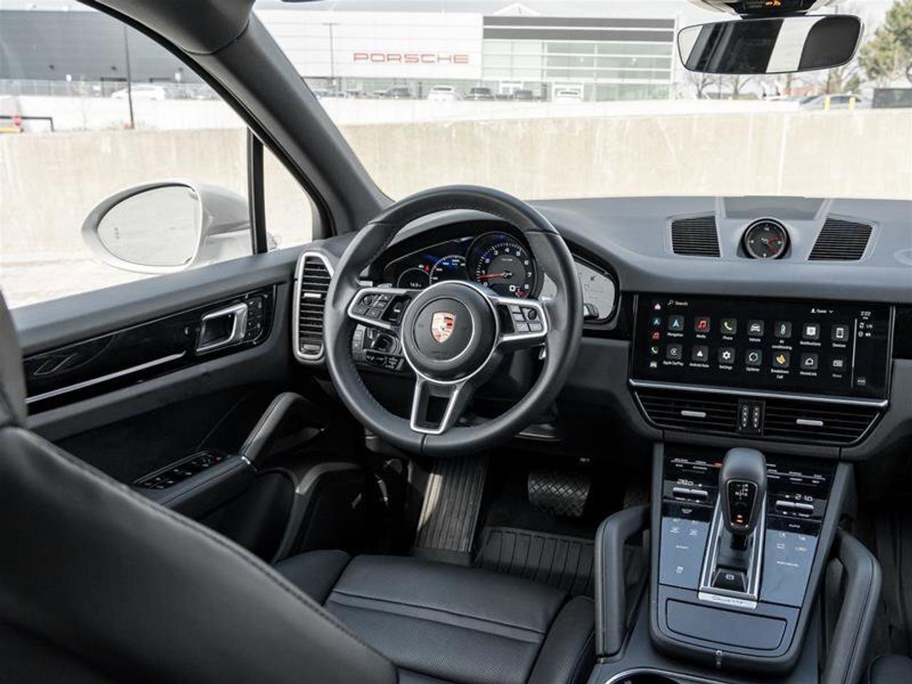 2023 Porsche Cayenne Platinum Edition AWD Premium Pkg Plus Adaptive Cru Photo