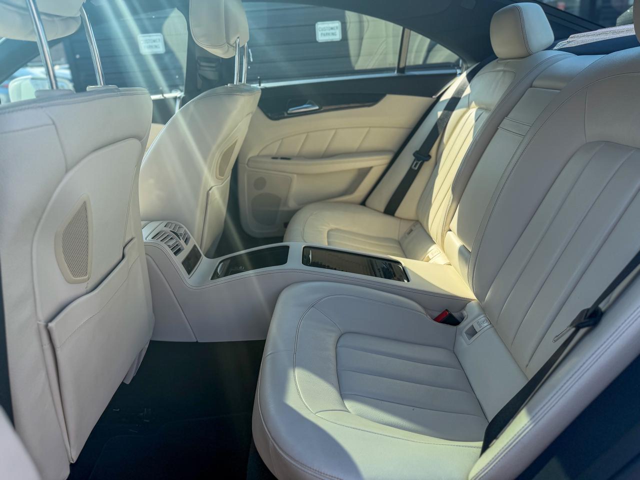 2016 Mercedes-Benz CLS 4dr Sdn CLS 550 Photo