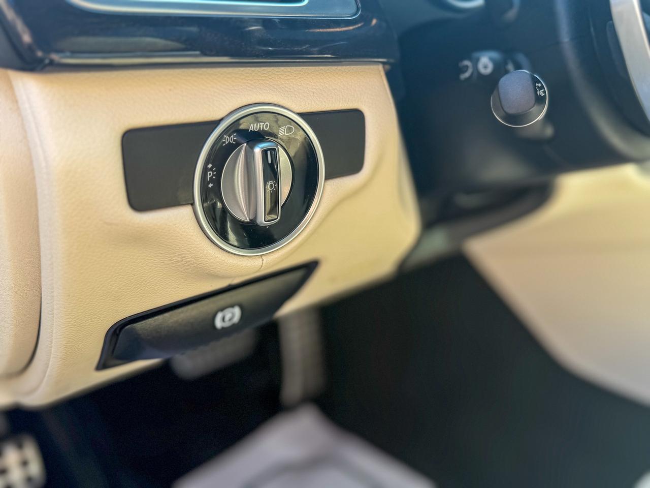 2016 Mercedes-Benz CLS 4dr Sdn CLS 550 Photo