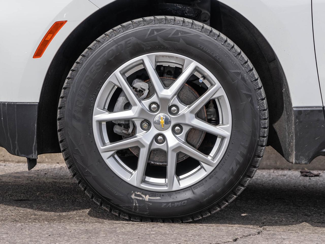 2022 Chevrolet Equinox FWD 4dr LS w-1LS Photo