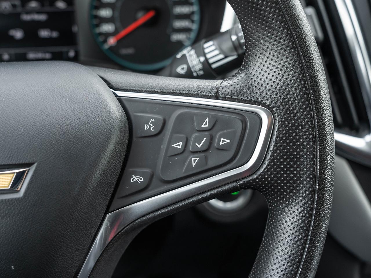 2022 Chevrolet Equinox FWD 4dr LS w-1LS Photo
