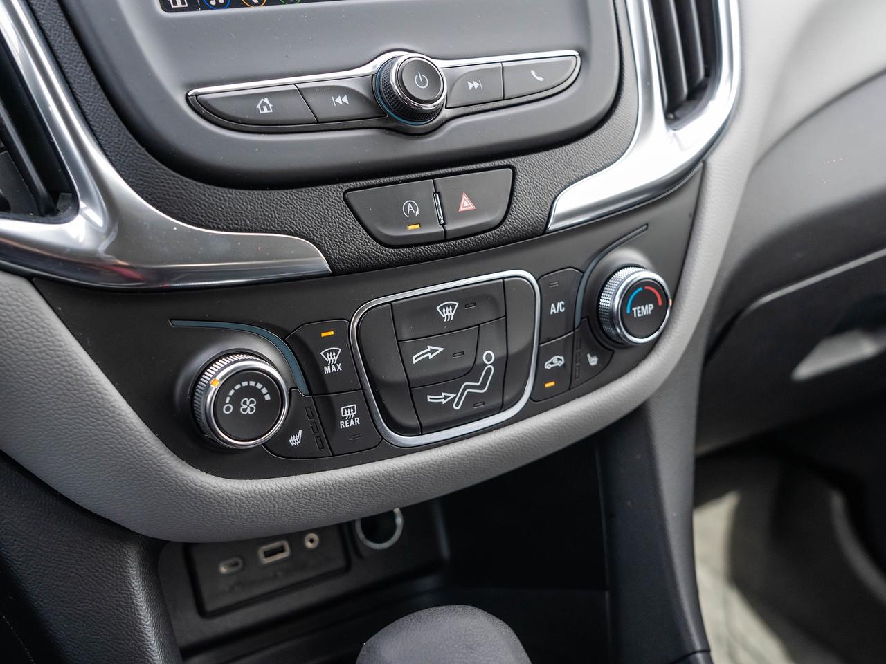 2022 Chevrolet Equinox FWD 4dr LS w-1LS Photo