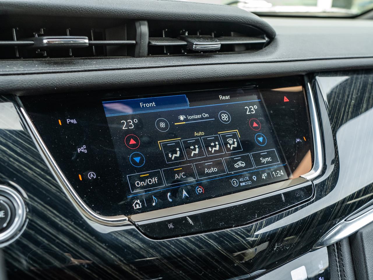 2022 Cadillac XT6 AWD 4dr Premium Luxury Photo