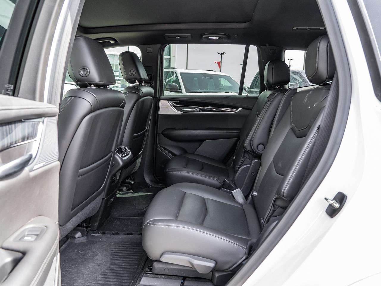 2022 Cadillac XT6 AWD 4dr Premium Luxury Photo