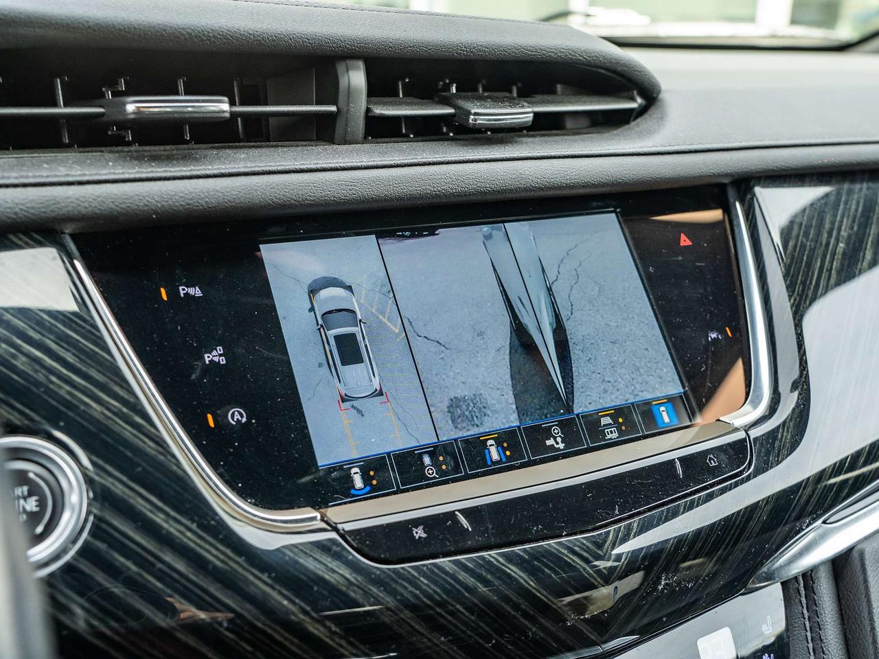 2022 Cadillac XT6 AWD 4dr Premium Luxury Photo