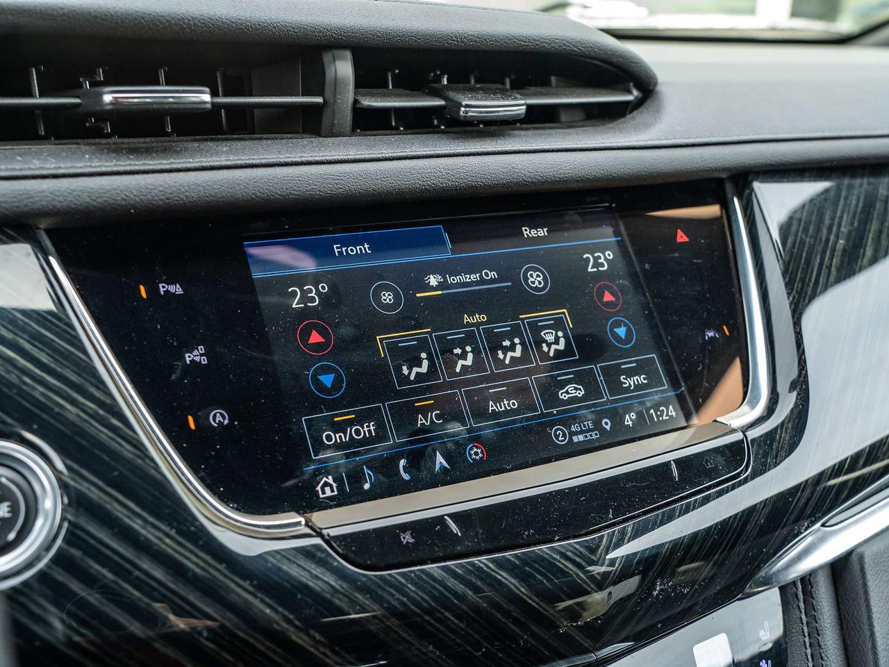 2022 Cadillac XT6 AWD 4dr Premium Luxury Photo