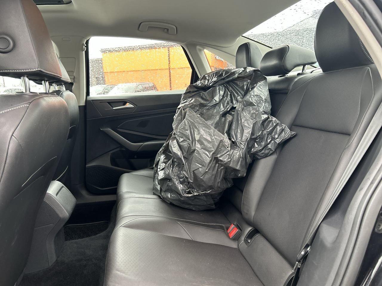 2021 Volkswagen Jetta Highline 1.4T 8sp at w/Tip Keyless Entry  Alloy Wh Photo