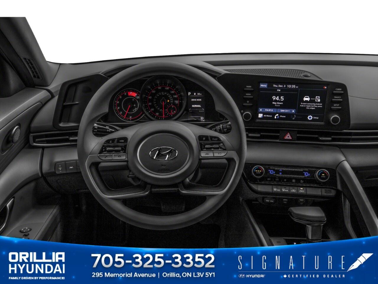 2022 Hyundai Elantra Preferred IVT w/Sun & Tech Package Photo3