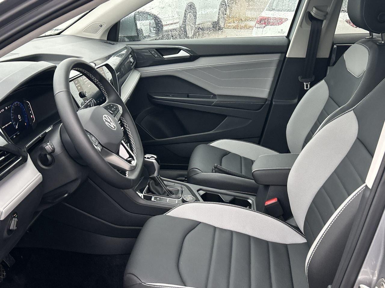 2024 Volkswagen Taos Highline 1.5T 7sp at DSG w/ Tip 4M Leather  Alloy Photo