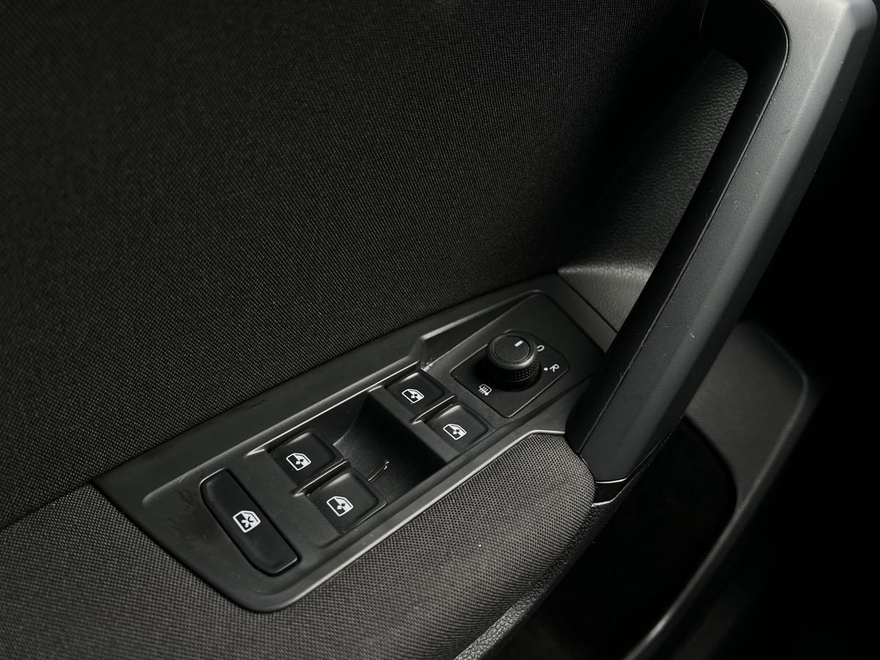 2019 Volkswagen Tiguan Trendline 4Motion   Htd Seats   Rev Cam   Driver A Photo