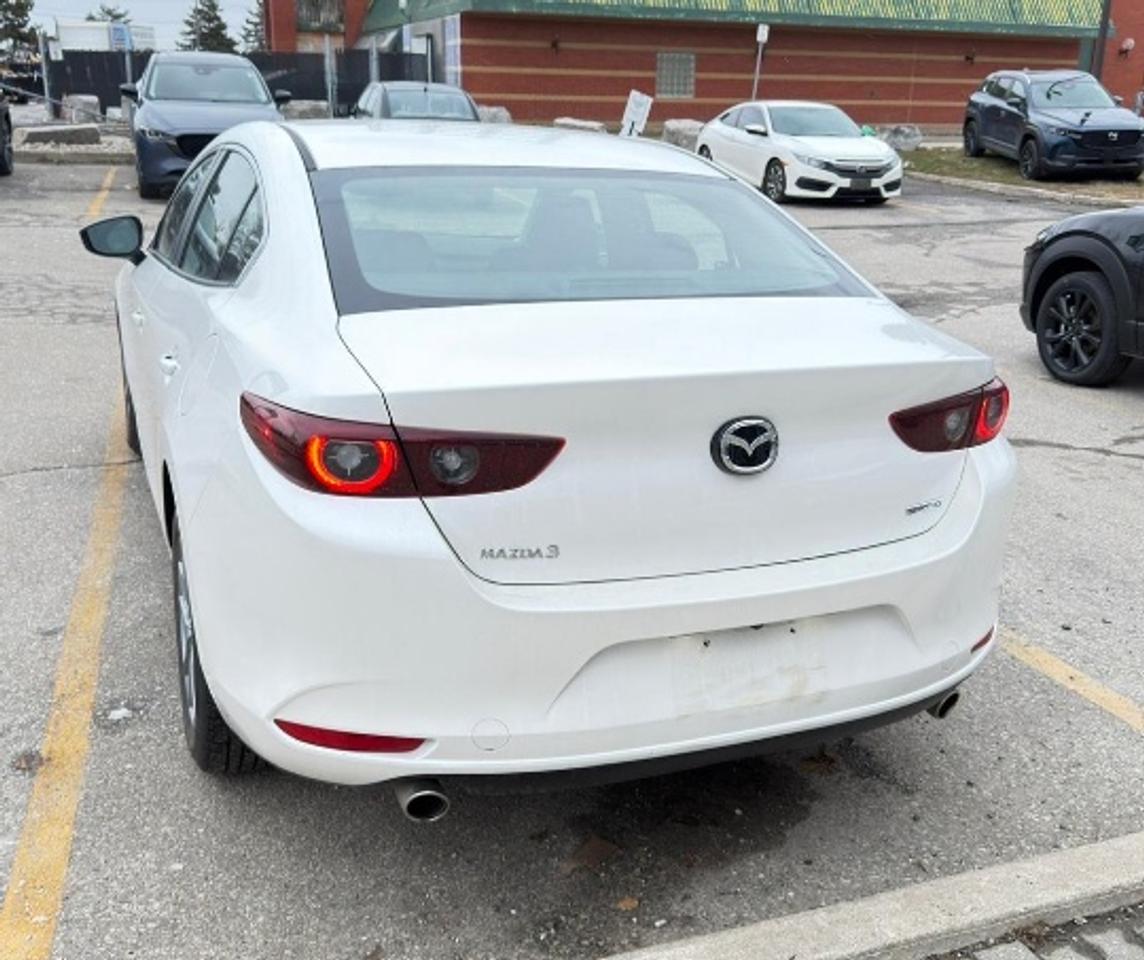 2023 Mazda MAZDA3 GS Photo