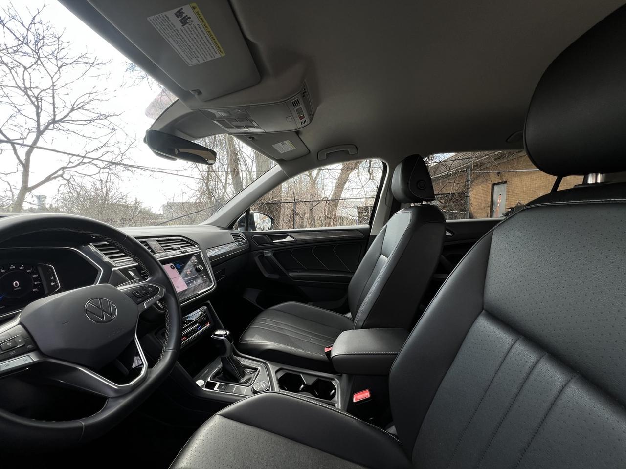 2023 Volkswagen Tiguan Comfortline 4Motion   Leather   Dual Climate   Car Photo