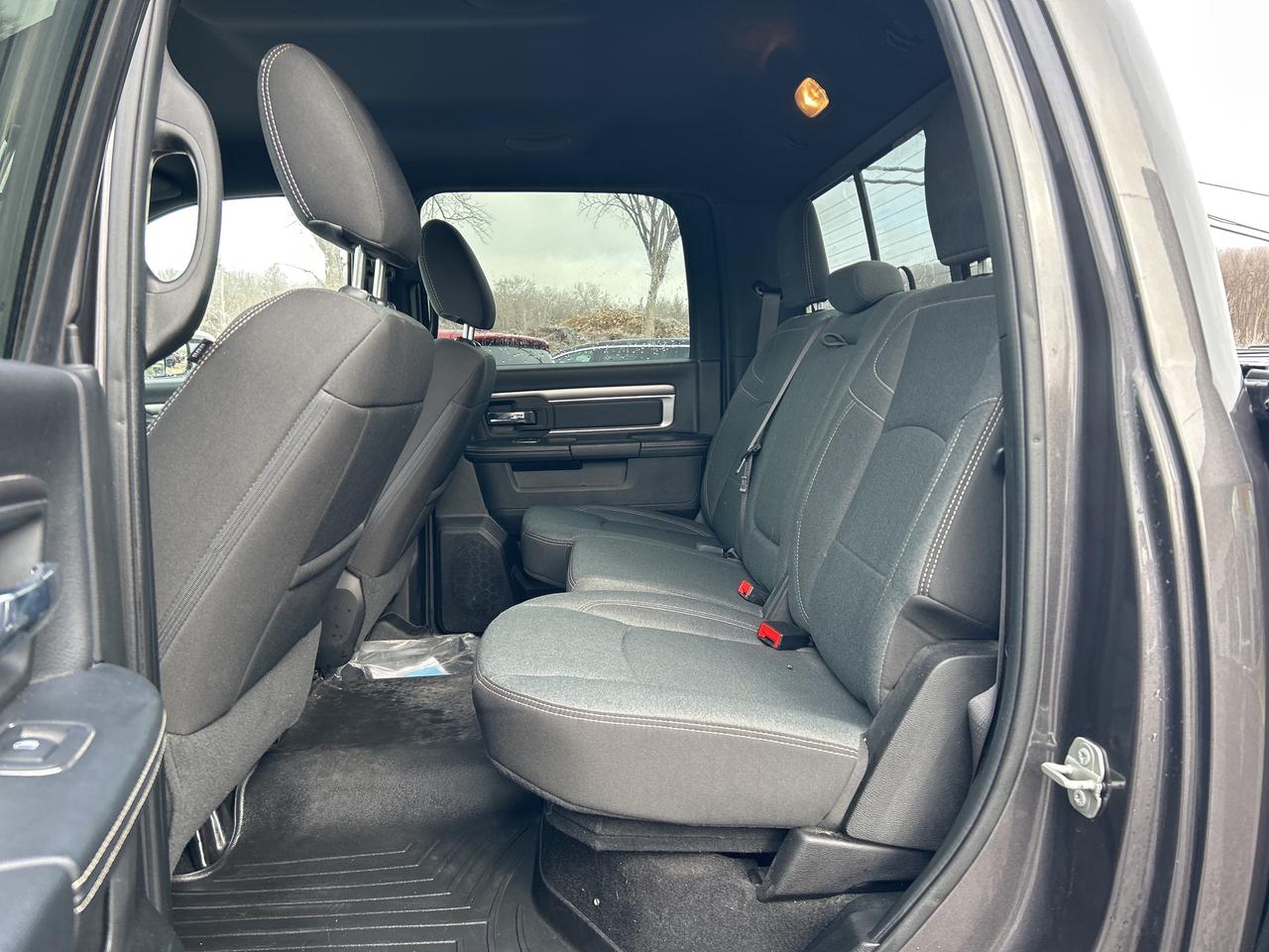 2023 RAM 1500 Classic WARLOCK Photo