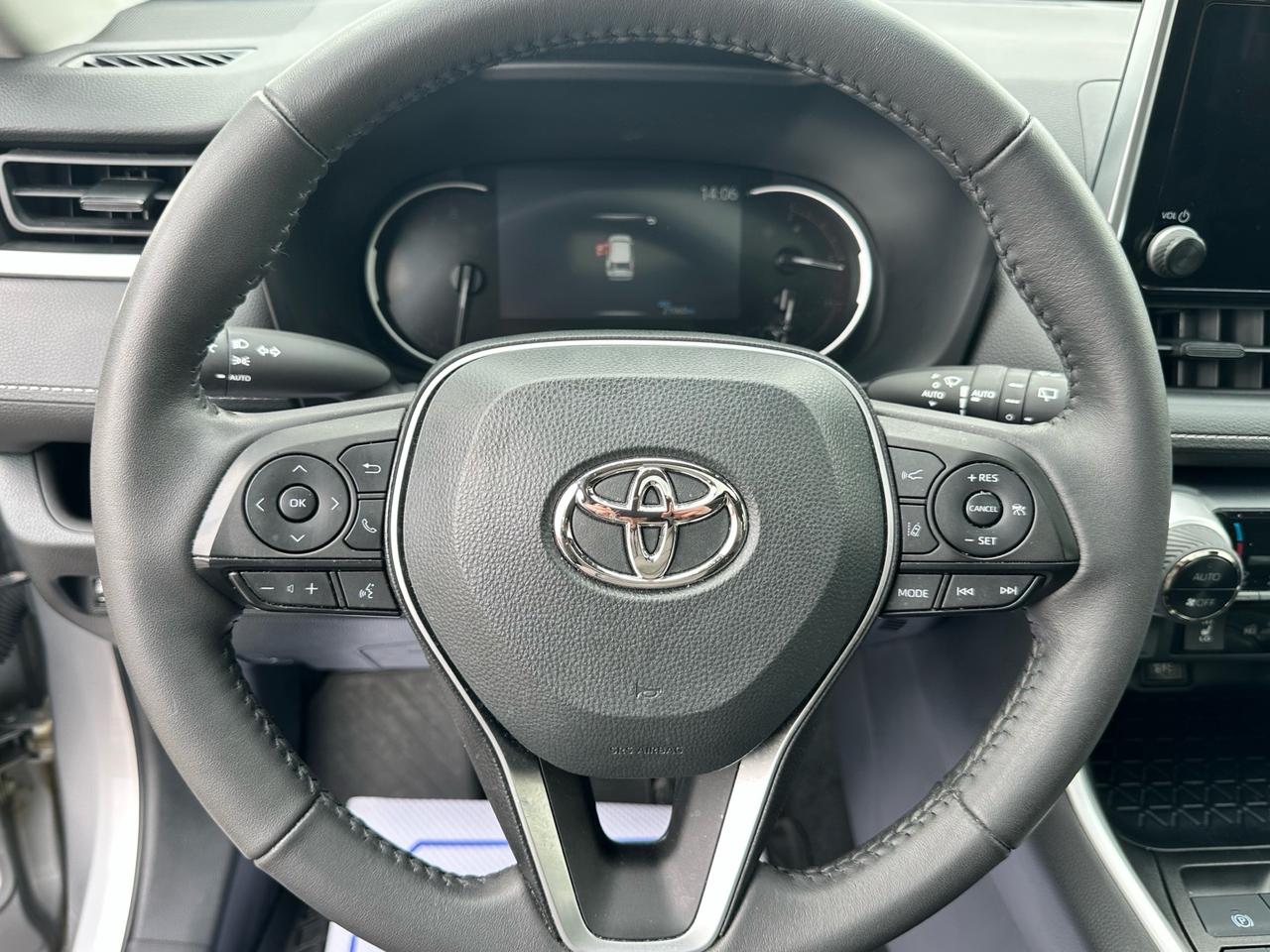 2023 Toyota RAV4 XLE ~ AWD ~ ONE OWNER ~ NO ACCIDENTS ~ CERTIFIED Photo