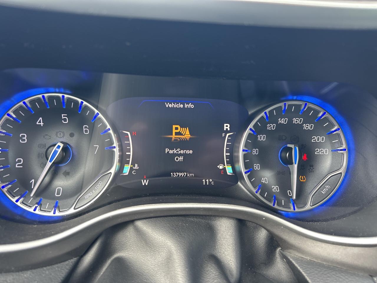 2023 Chrysler Pacifica Touring L Photo