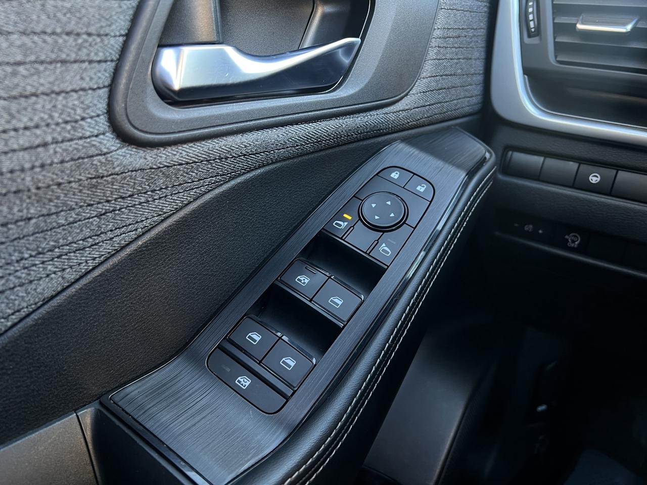 2023 Nissan Rogue SV MOONROOF AWD   Pro Pilot   Htd Steering   Remot Photo