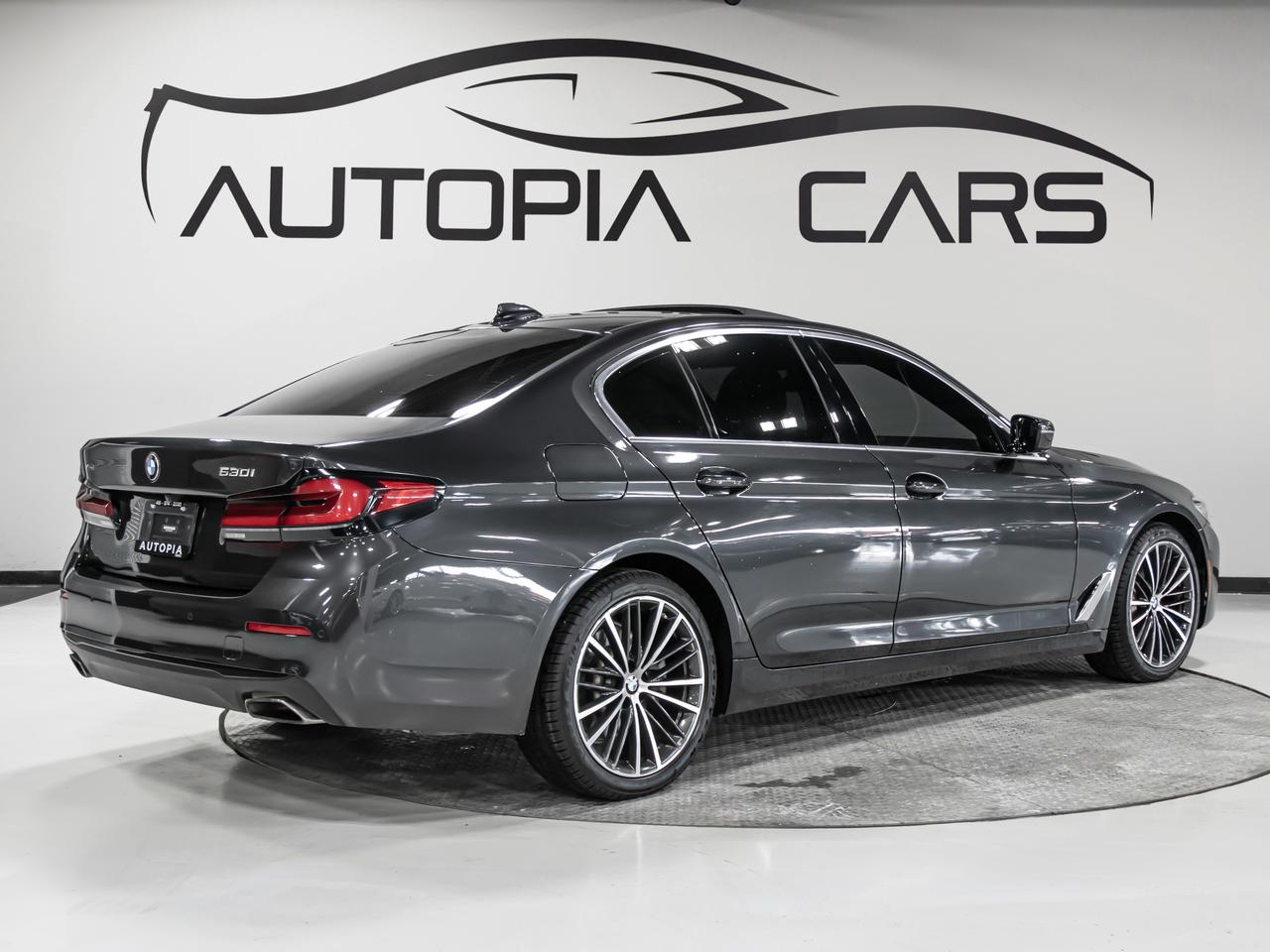 2022 BMW 5 Series 530i xDrive PREMIUM ESSENTIAL PKG HEADS UP Photo3