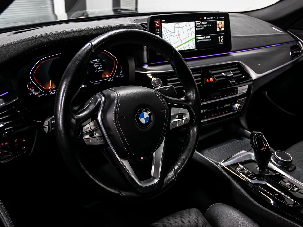 2022 BMW 5 Series 530i xDrive PREMIUM ESSENTIAL PKG HEADS UP Photo