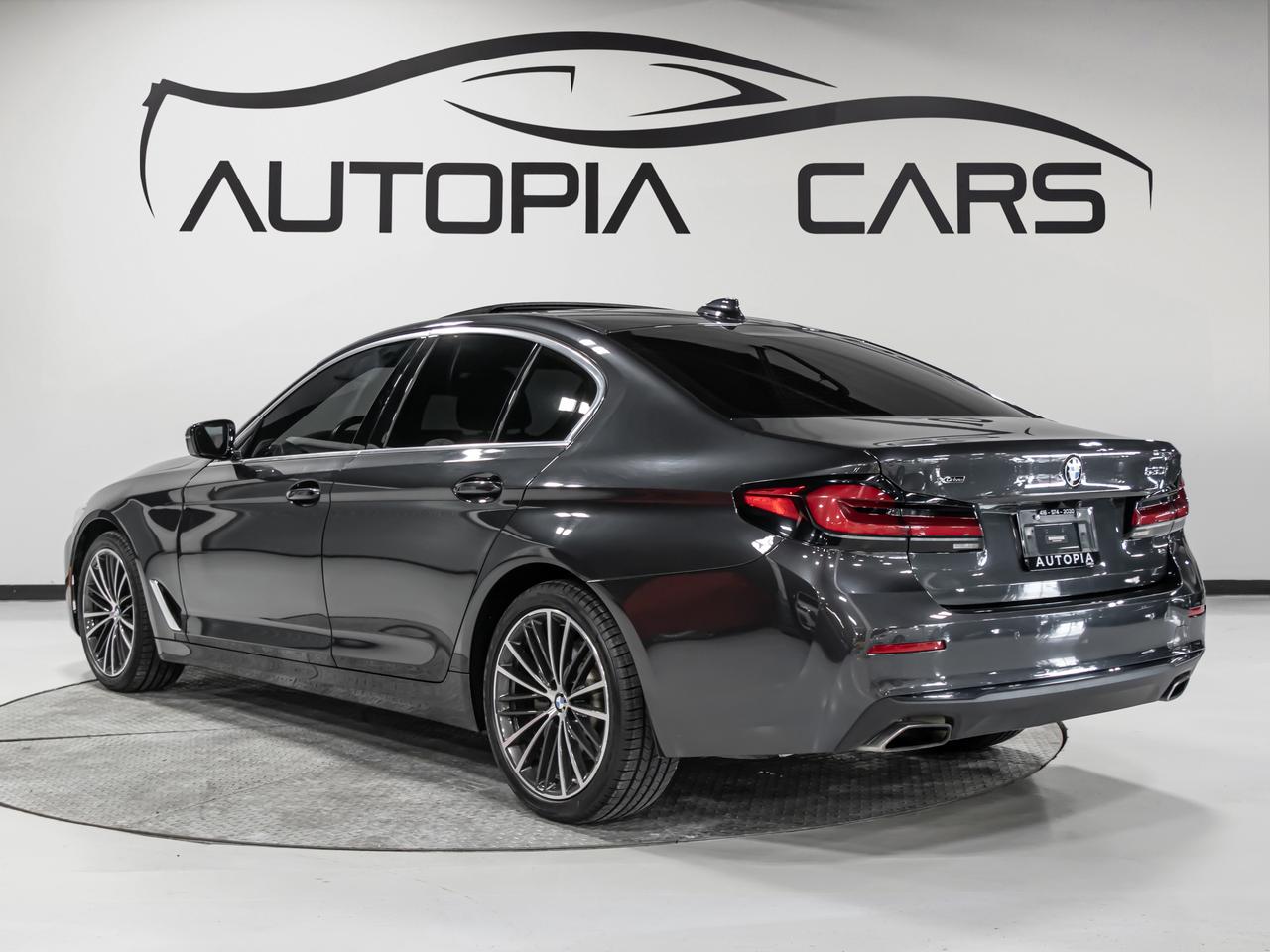 2022 BMW 5 Series 530i xDrive PREMIUM ESSENTIAL PKG HEADS UP Photo