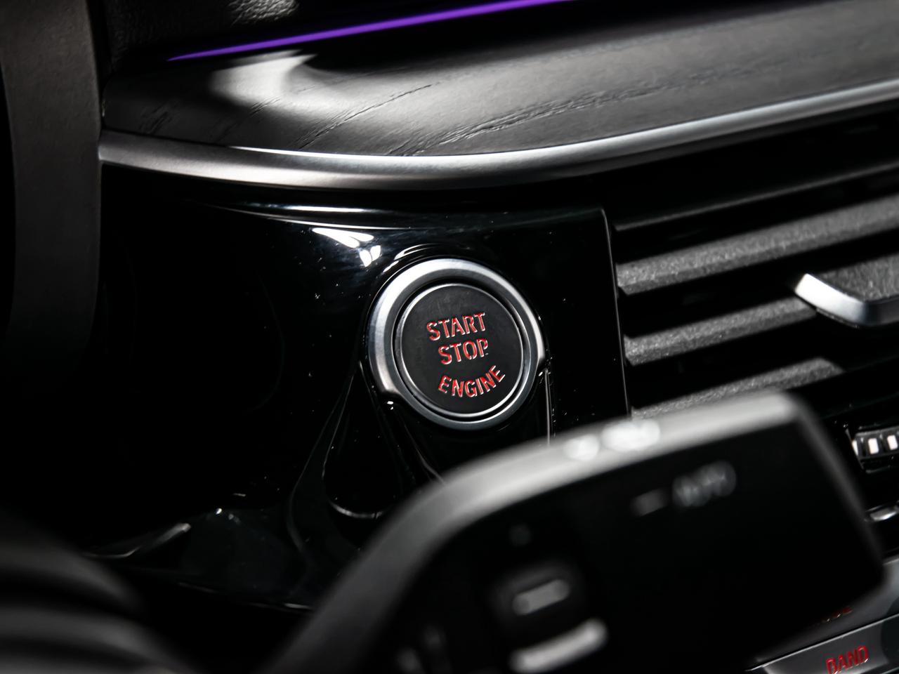 2022 BMW 5 Series 530i xDrive PREMIUM ESSENTIAL PKG HEADS UP Photo