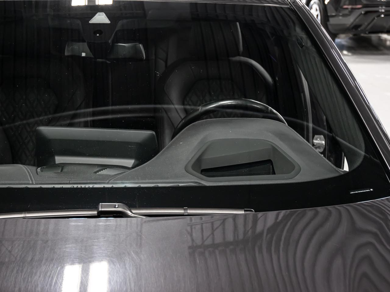 2022 BMW 5 Series 530i xDrive PREMIUM ESSENTIAL PKG HEADS UP Photo