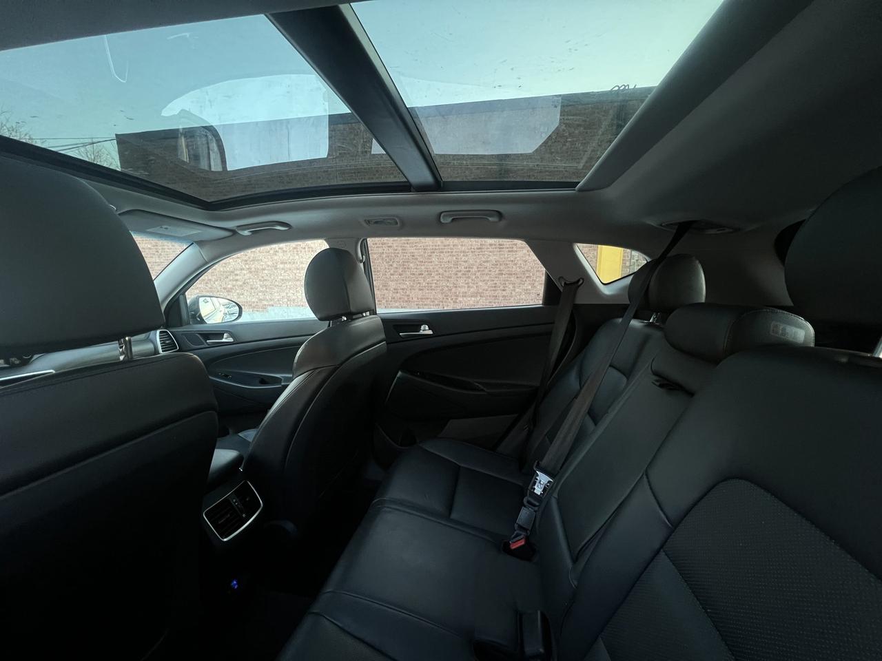 2021 Hyundai Tucson LUXURY AWD   Pano Roof   Leather   Lane Assist Photo