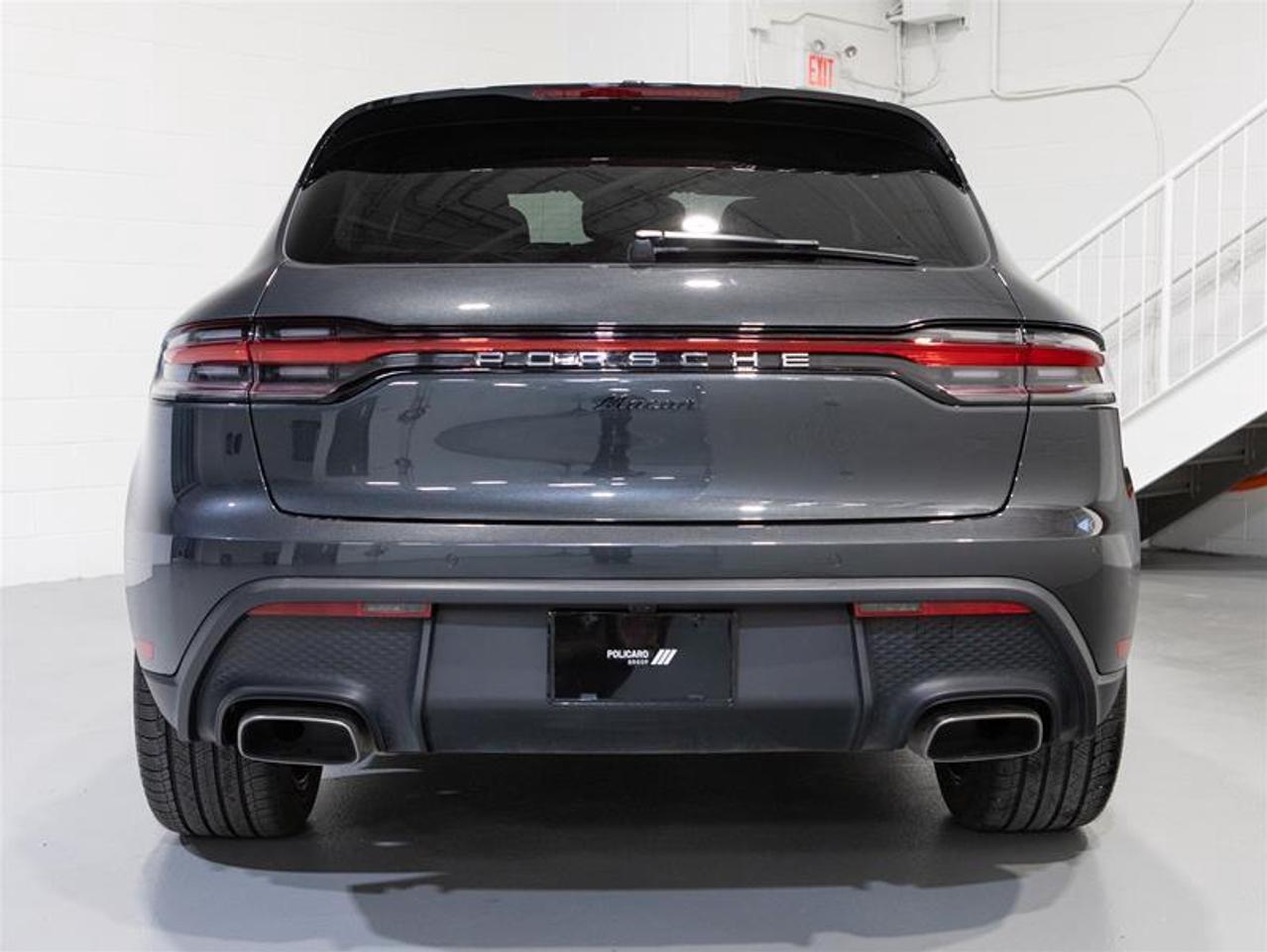2024 Porsche Macan AWD Photo
