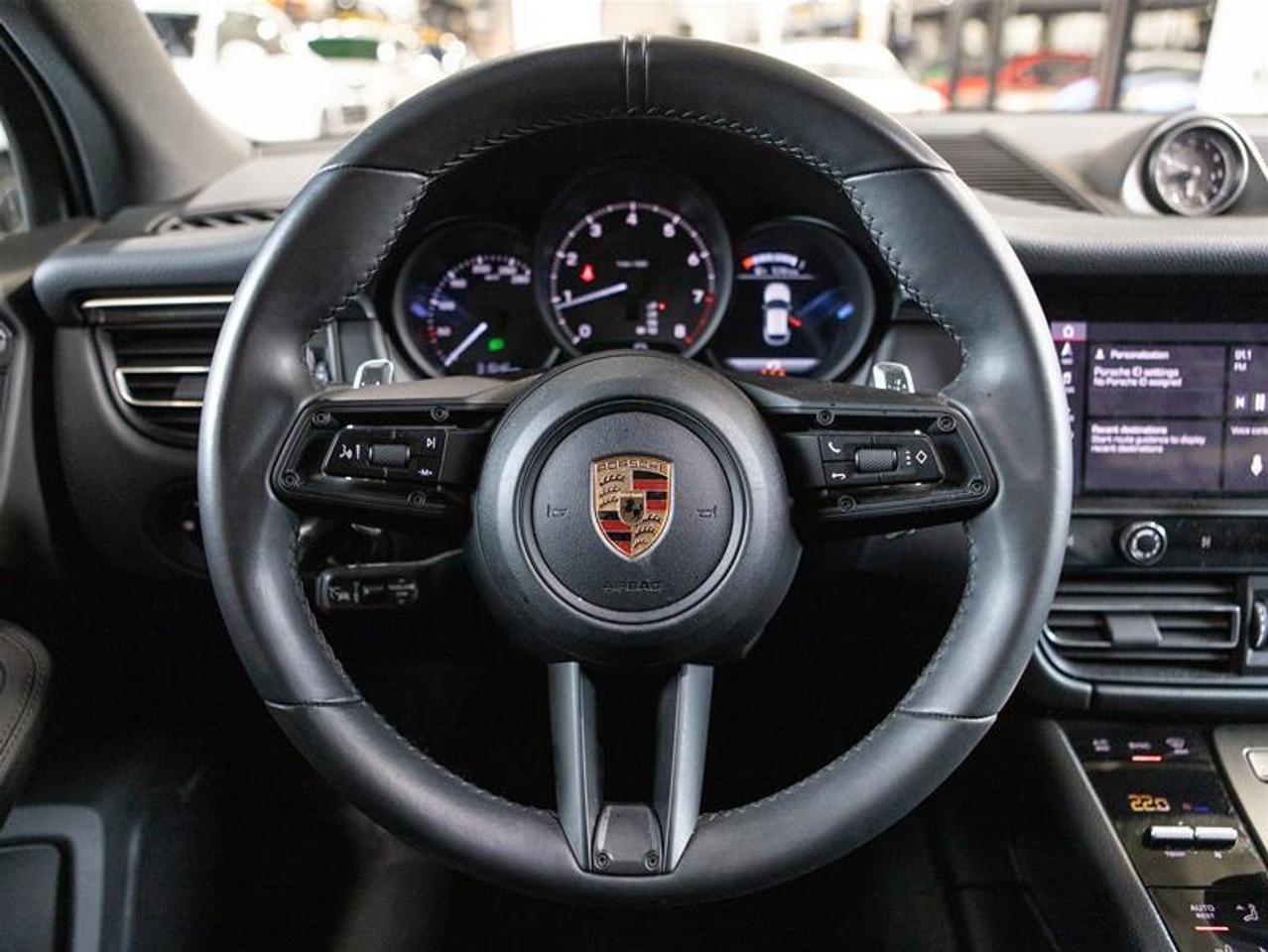 2024 Porsche Macan AWD Photo