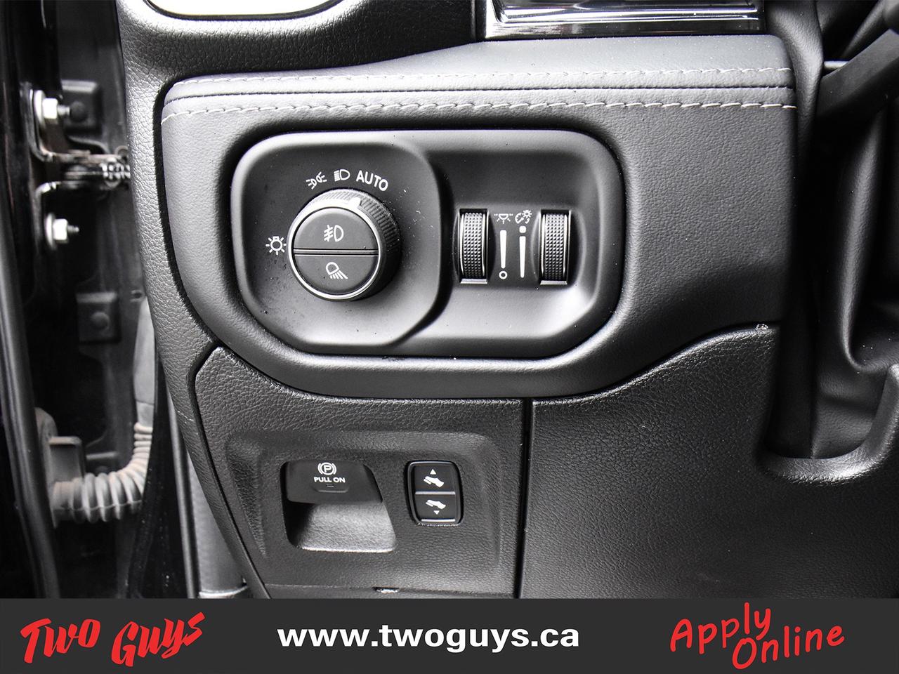 2022 RAM 1500 Limited 4x4 Leather Panoroof Nav Back Up Camera Photo