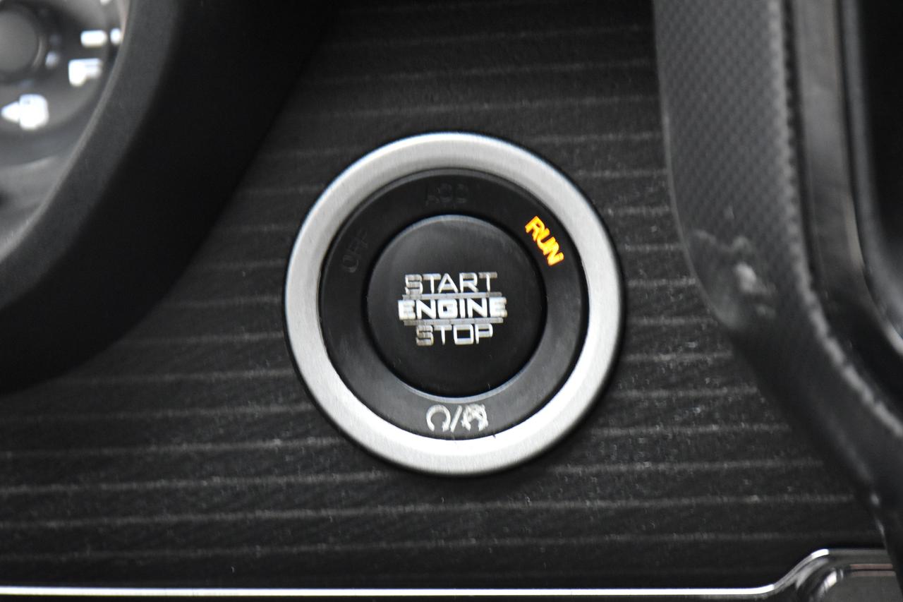 2022 RAM 1500 Limited 4x4 Leather Panoroof Nav Back Up Camera Photo