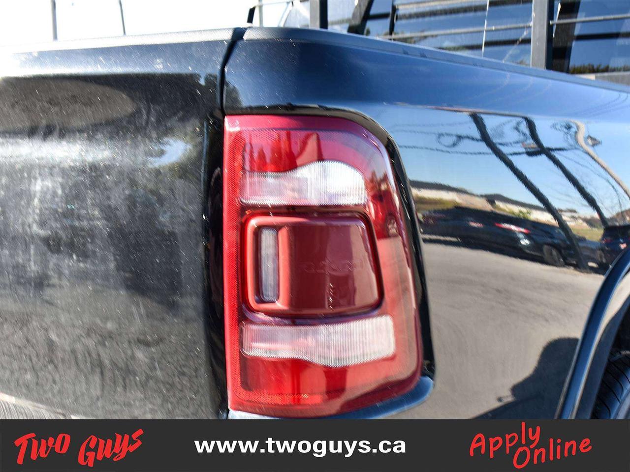 2022 RAM 1500 LIMITED Crew 5.7L 4WD   Panoroof   Leather Photo