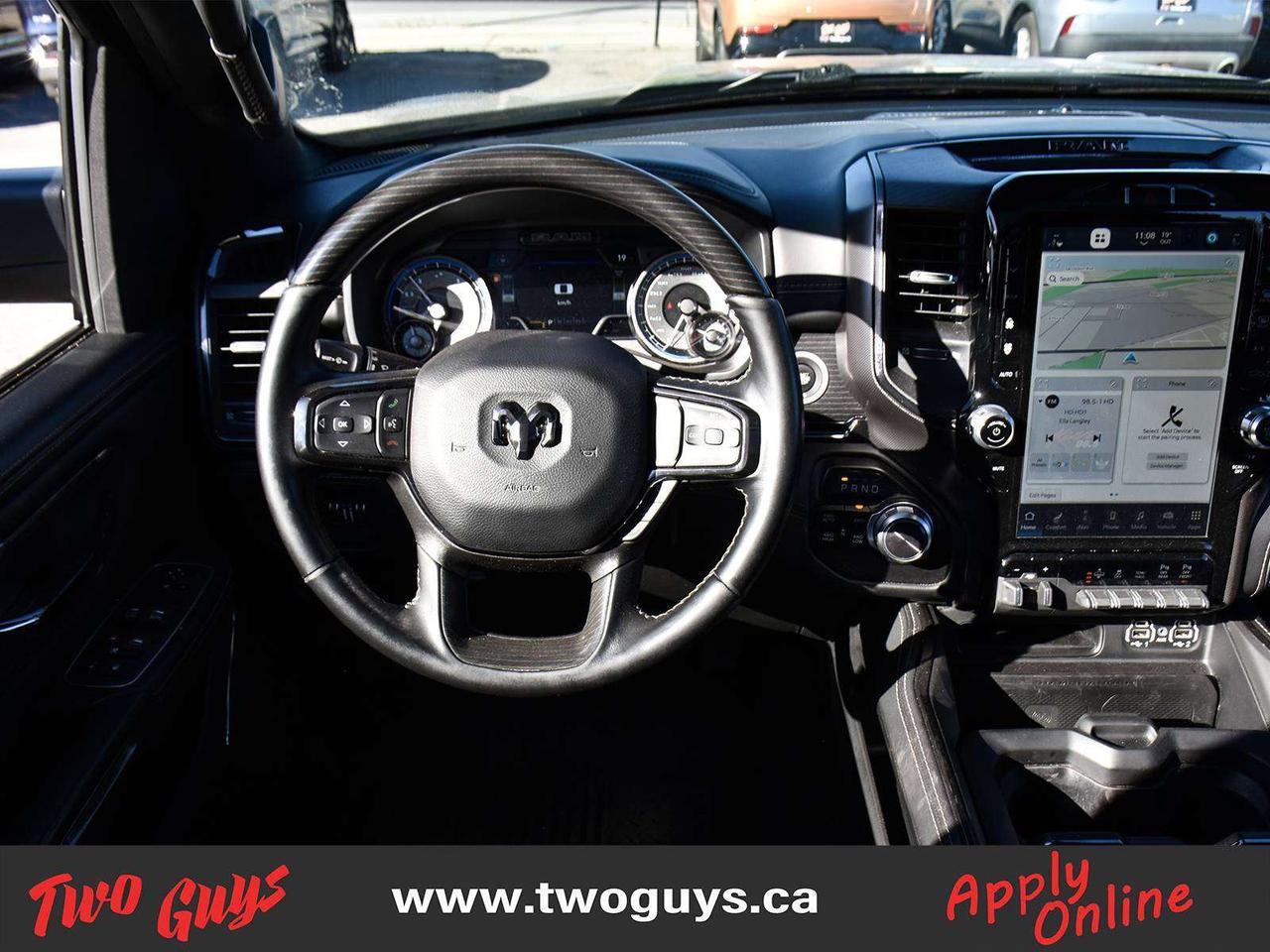 2022 RAM 1500 LIMITED Crew 5.7L 4WD   Panoroof   Leather Photo