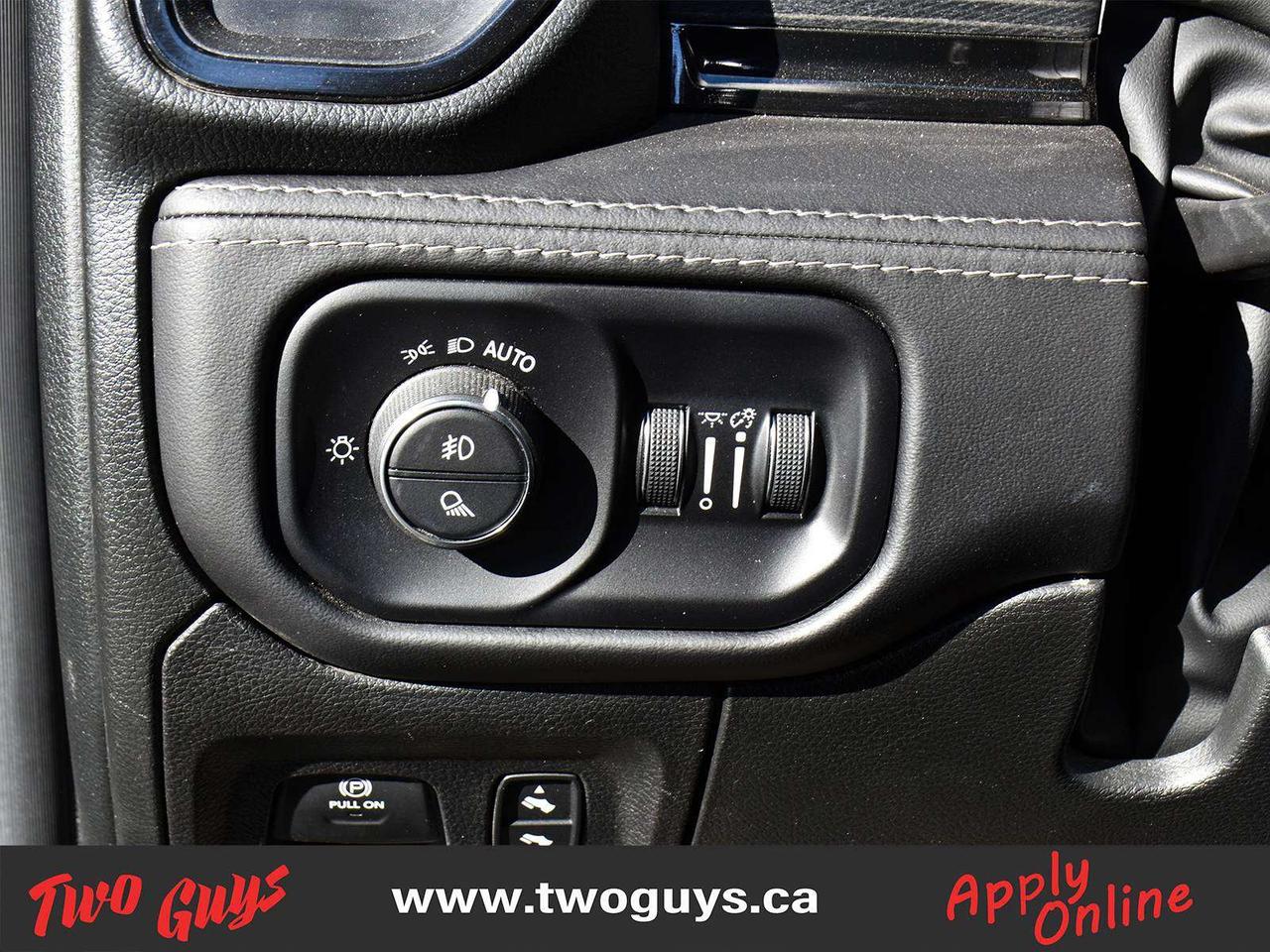 2022 RAM 1500 LIMITED Crew 5.7L 4WD   Panoroof   Leather Photo