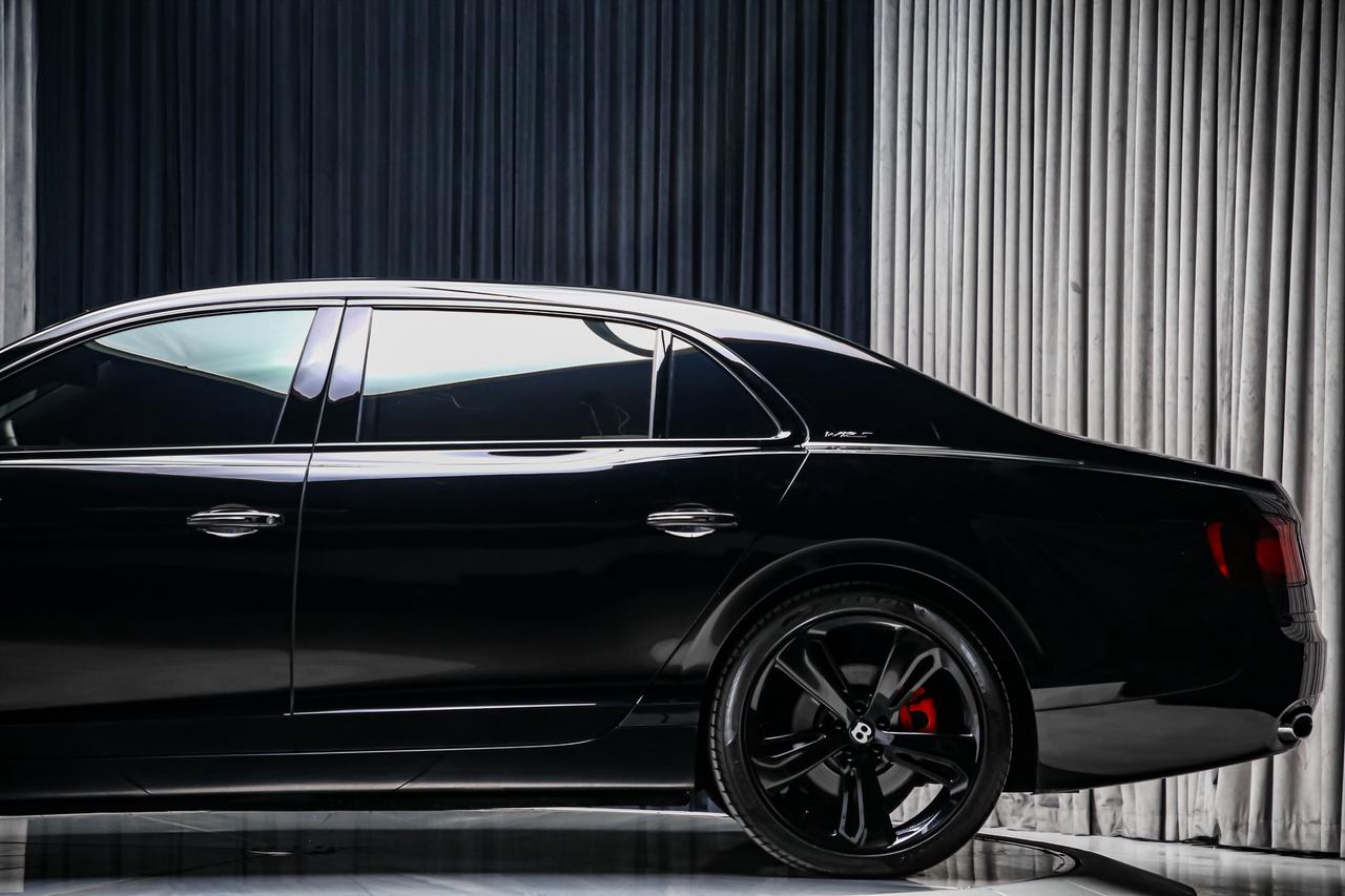2018 Bentley Flying Spur W12 S COMFORT SPECIFICATION 626HP LOWKM REDINT Photo