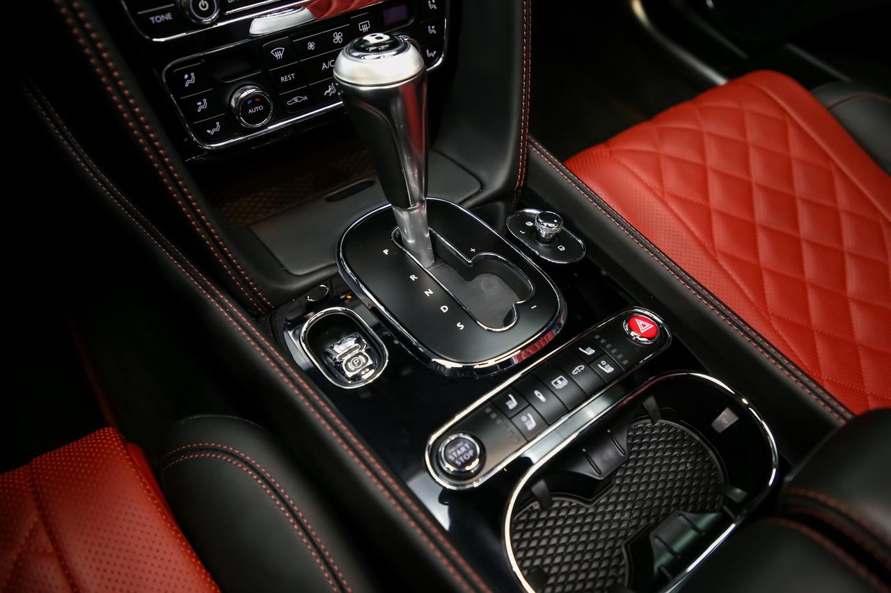 2018 Bentley Flying Spur W12 S COMFORT SPECIFICATION 626HP LOWKM REDINT Photo