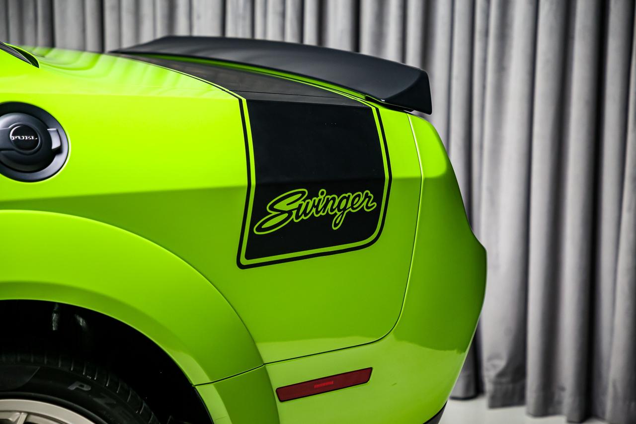 2023 Dodge Challenger R/T SCAT PACK 392 WIDEBODY SWINGER EDITION MANUAL Photo