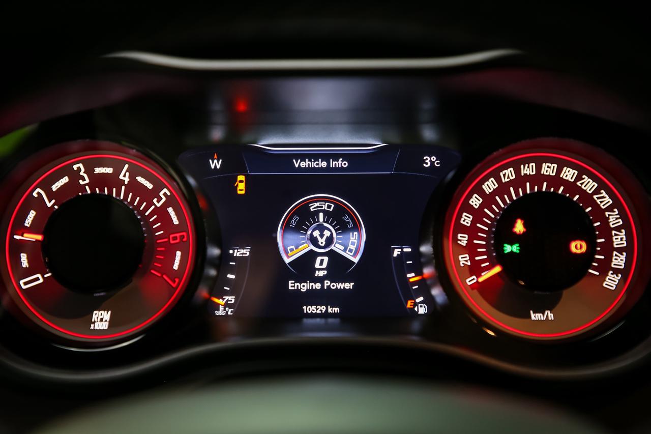 2023 Dodge Challenger R/T SCAT PACK 392 WIDEBODY SWINGER EDITION MANUAL Photo