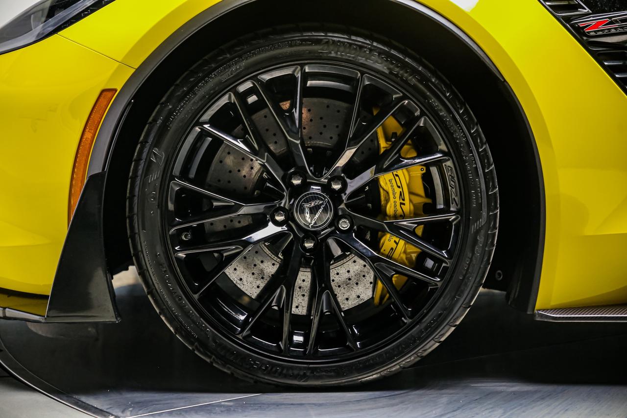 2017 Chevrolet Corvette Z06 3LZ Z07 PKG MANUAL 650HP COMPSEATS 1OWNER Photo