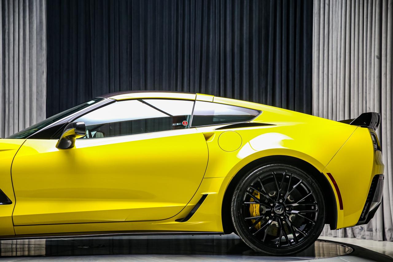 2017 Chevrolet Corvette Z06 3LZ Z07 PKG MANUAL 650HP COMPSEATS 1OWNER Photo