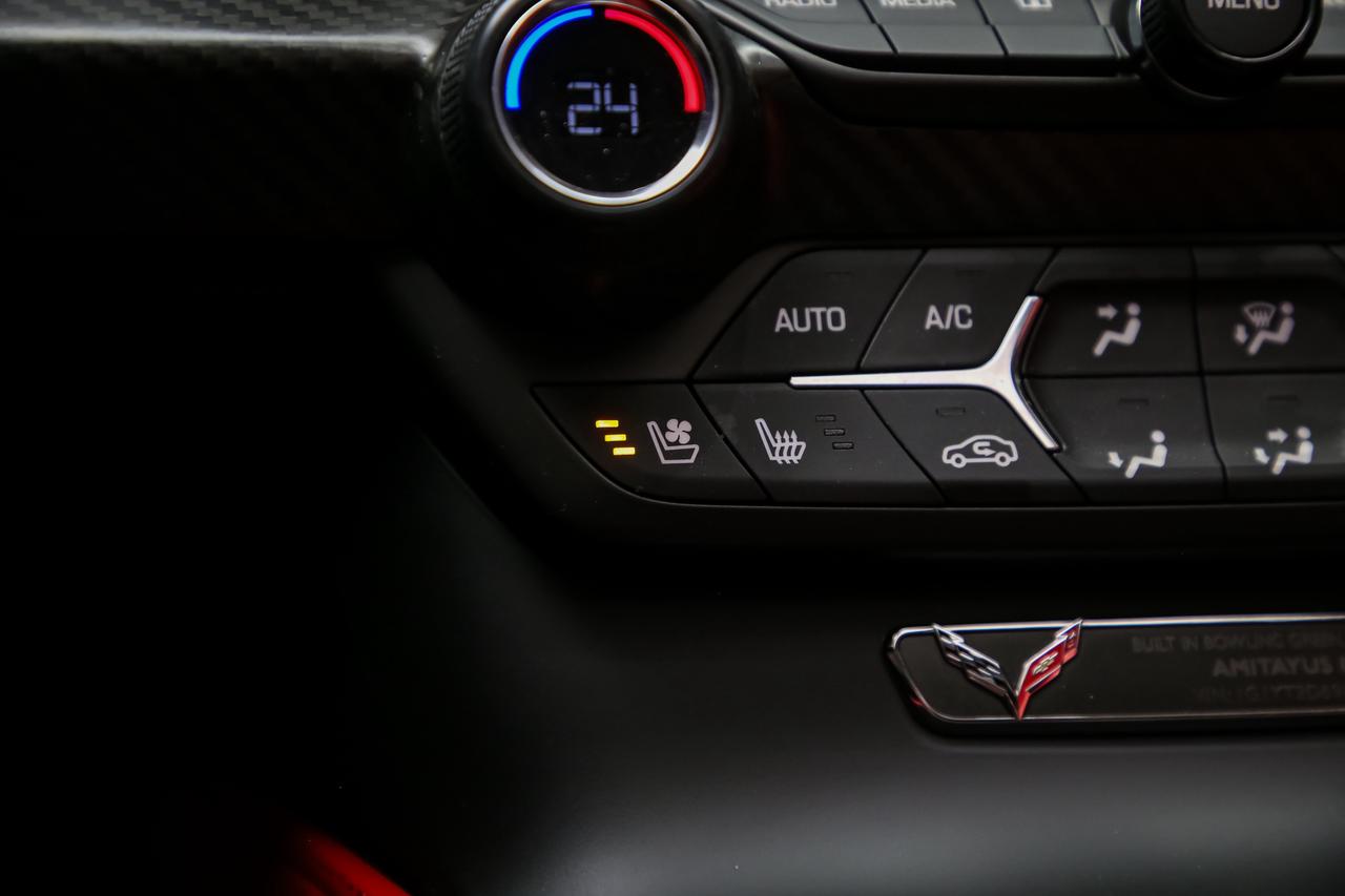 2017 Chevrolet Corvette Z06 3LZ Z07 PKG MANUAL 650HP COMPSEATS 1OWNER Photo