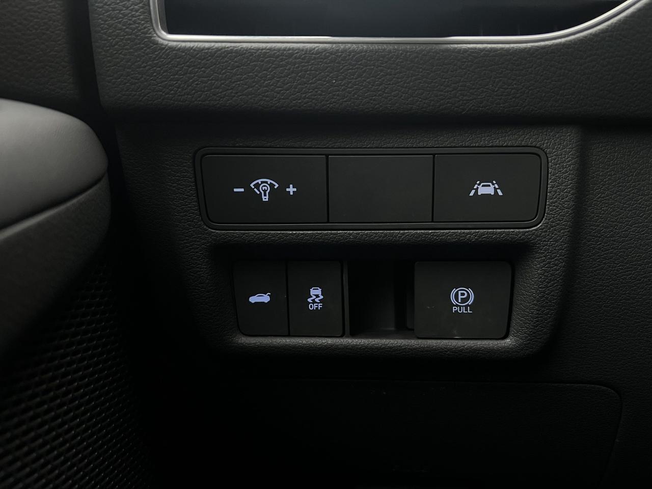 2022 Hyundai Sonata Sport 1.6T   Htd Steering   Pano Roof   Lane Assis Photo