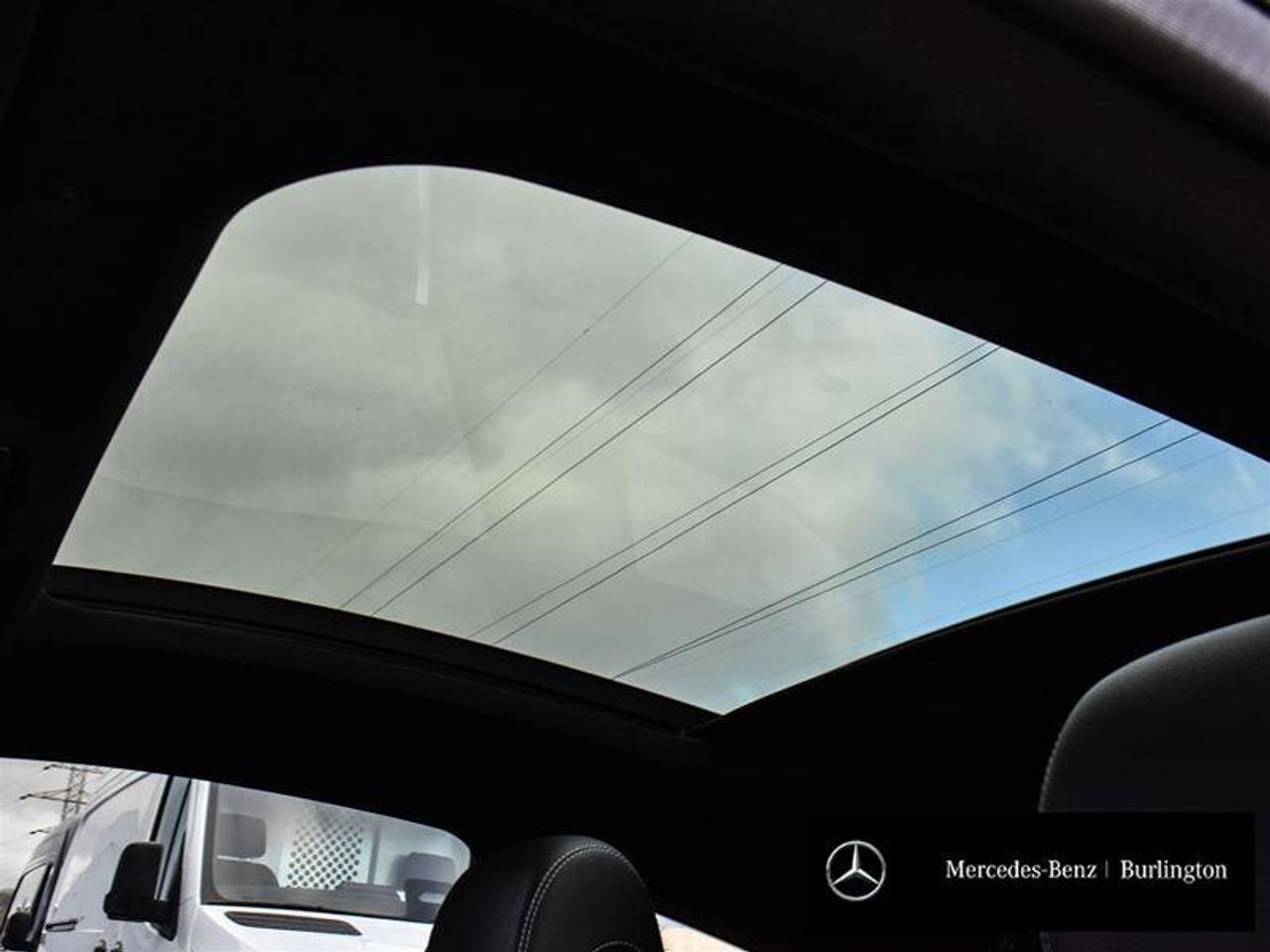 2023 Mercedes-Benz C-Class C 300 Photo4